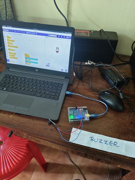 പ്രമാണം:40023 robo second 2.jpg