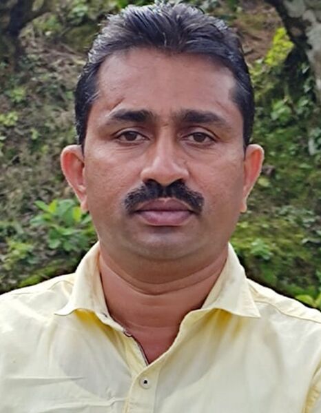 പ്രമാണം:48077 vp rajesh.jpg