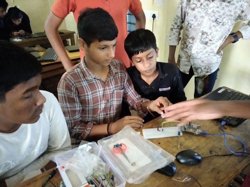 പ്രമാണം:11073 lk22 ardino 2.jpg