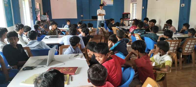 പ്രമാണം:12009 robotic 1.jpeg