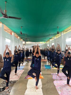 12022 yoga11.jpg