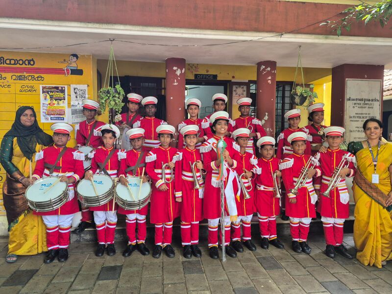 പ്രമാണം:22024-SCHOOL BAND 2.jpeg