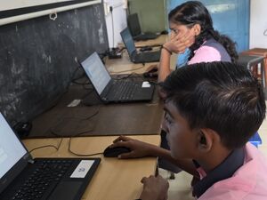 25057 LK Entrance 2.jpg