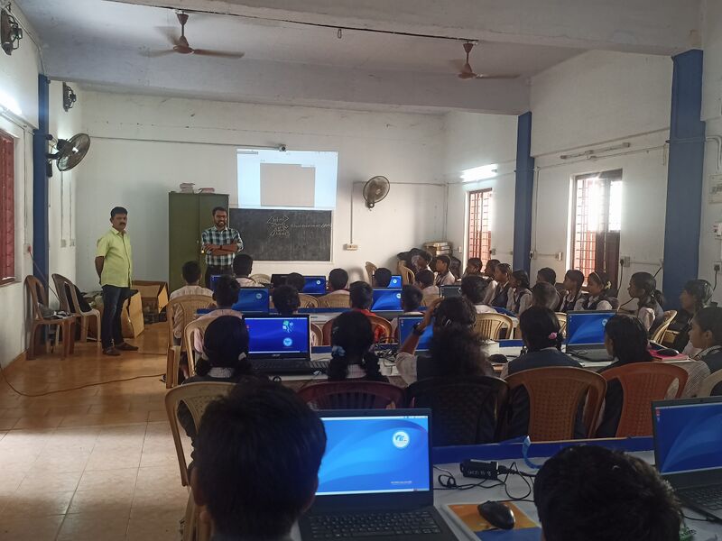 പ്രമാണം:36026 lk2024-27 batch preliminary camp(b).jpg