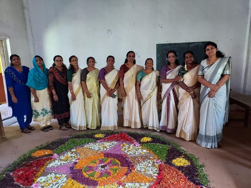 പ്രമാണം:38098 Onam3.jpeg