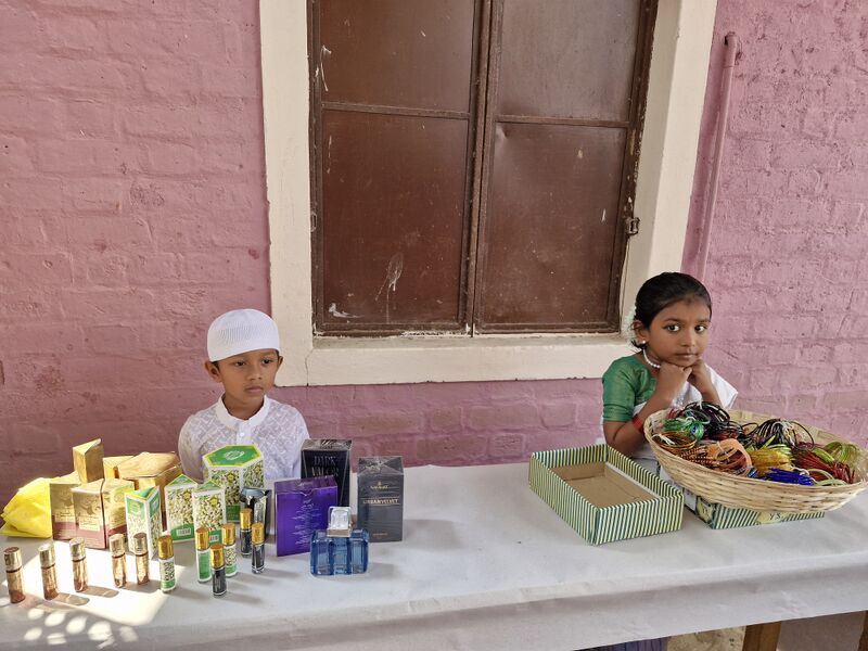 പ്രമാണം:44223 smrithi valakal.jpg