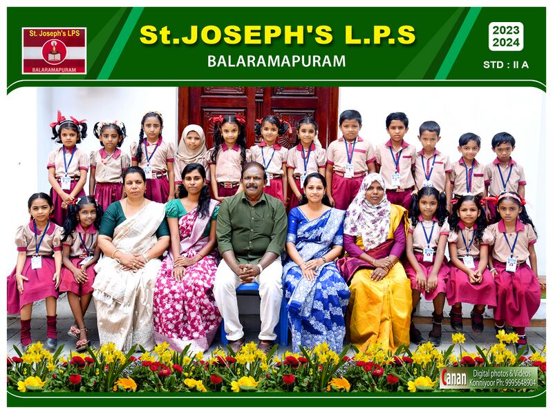 പ്രമാണം:44228-2024classphoto4.jpg