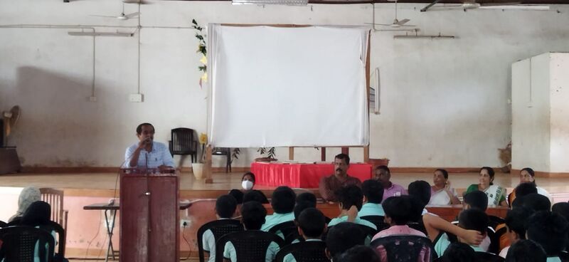 പ്രമാണം:Read 136576.jpeg