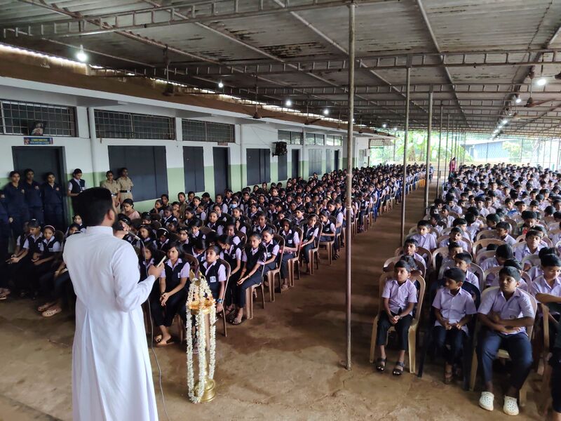 പ്രമാണം:12045 KGD ANTIDRUGS DAY3.jpeg