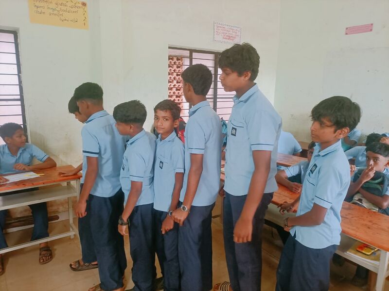 പ്രമാണം:13086 2 SCHOOL PARLIAMENTARY ELECTION.jpg