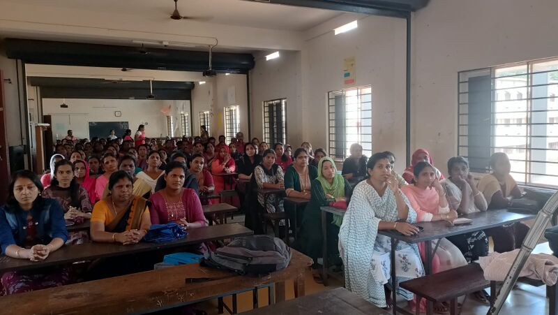 പ്രമാണം:23068 class pta 2.jpg