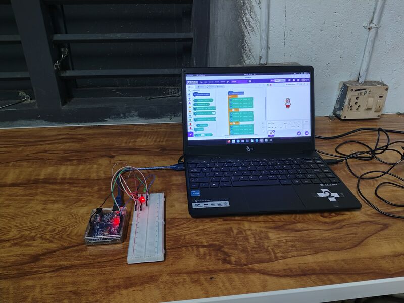 പ്രമാണം:24064-LK 2025-28 freedomfest.jpg