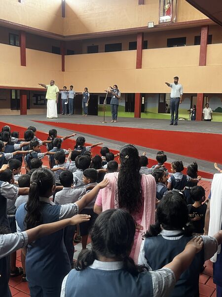 പ്രമാണം:25025 read1.jpg