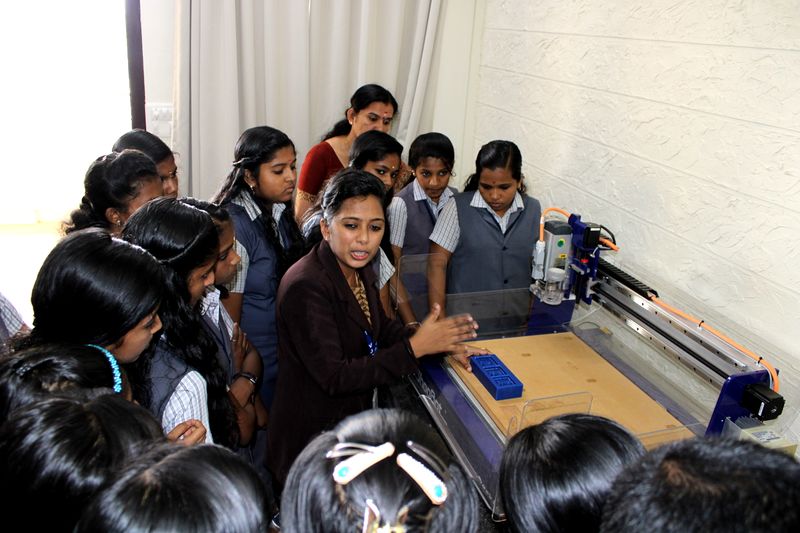 പ്രമാണം:28012 LK FT2.JPG