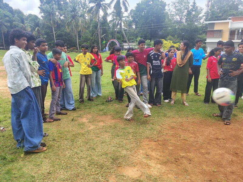 പ്രമാണം:38097-PTA-GOAL2026-Best kick-2.jpg