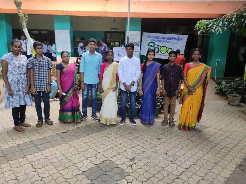 പ്രമാണം:44050 22 14 i42.jpeg