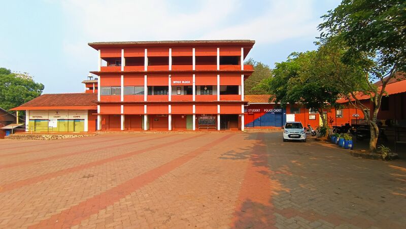 പ്രമാണം:Kallingalparamba school.jpeg.jpg