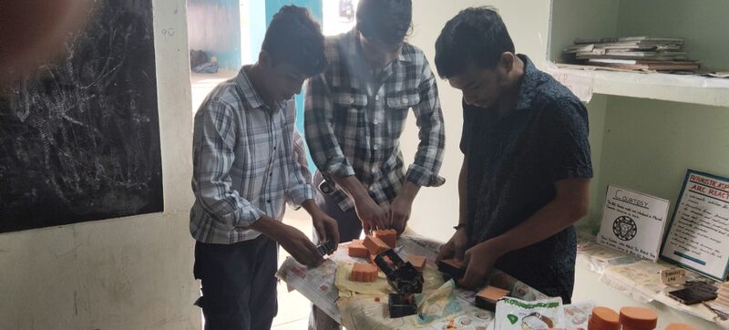 പ്രമാണം:NATURA -SOAP AND LOTION CREATION.jpg