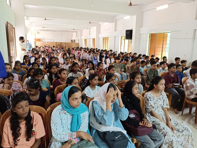 പ്രമാണം:Pravesanothsavam .jpg