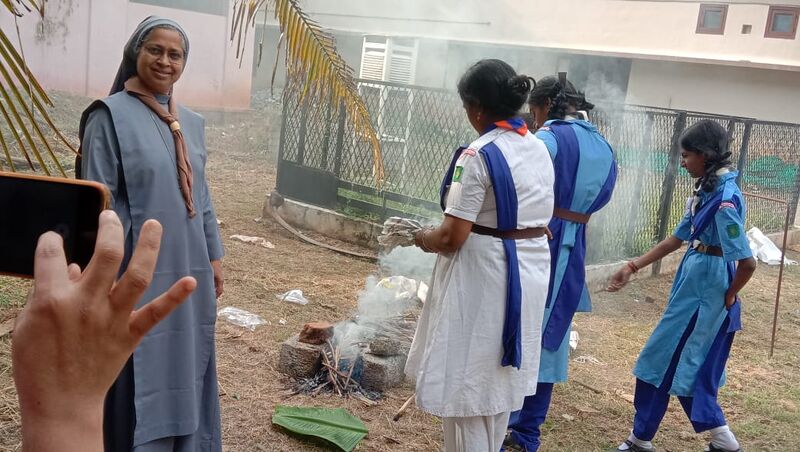 പ്രമാണം:ക്യാമ്പ് 2024.jpg