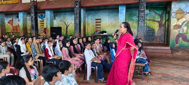 പ്രമാണം:സാഹിത്യ ശില്പശാല.jpeg