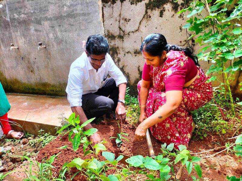 പ്രമാണം:11453 carbon neutrel1.jpeg