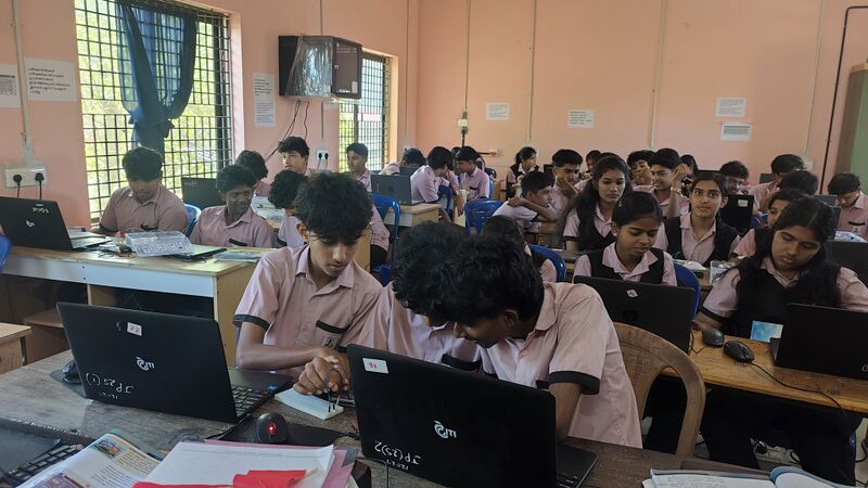 പ്രമാണം:12027 robotic1.jpg