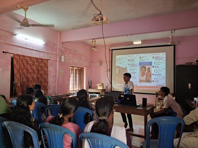 പ്രമാണം:12049 KZD AI4.jpg