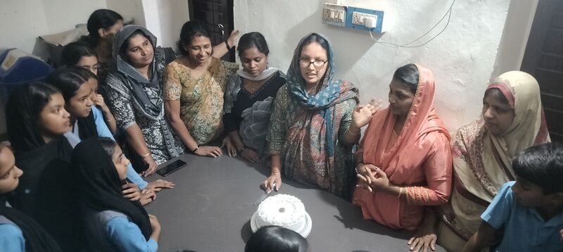 പ്രമാണം:18660-cake creative.jpg