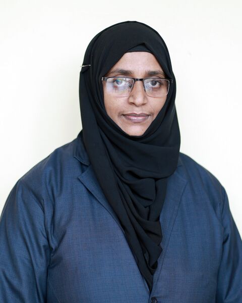 പ്രമാണം:18679 SAFREENA 25-26.jpg