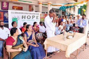 21010 2015 hajjaba1.jpg