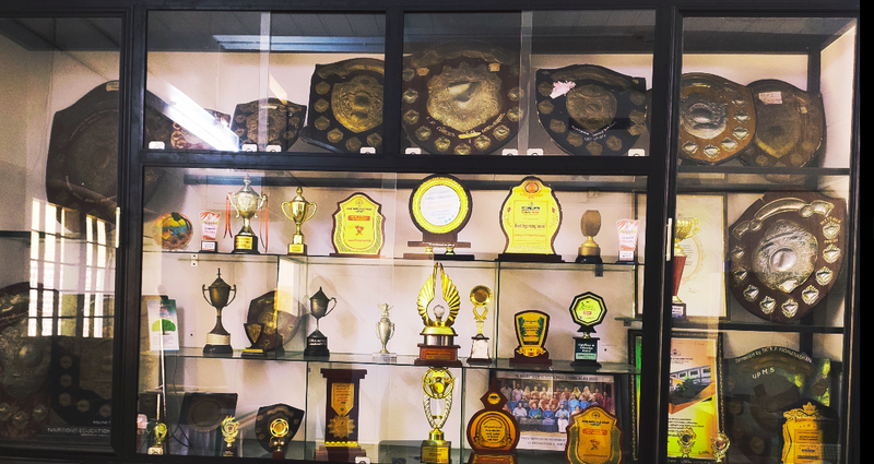 പ്രമാണം:21894 awards.png