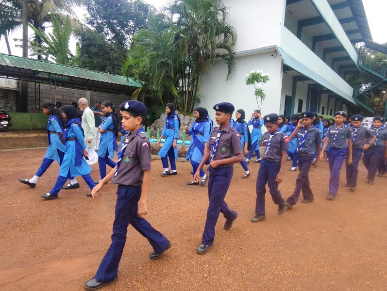 പ്രമാണം:385b9e0a-575c-46f7-8ff7-8a9a15ea7da4.jpg
