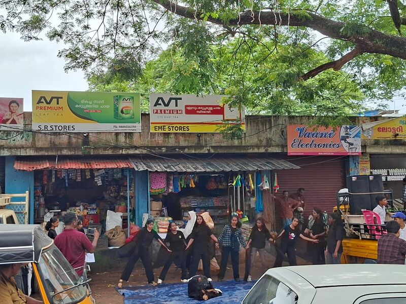 പ്രമാണം:43015 LAHARI-FLASHMOB.jpg