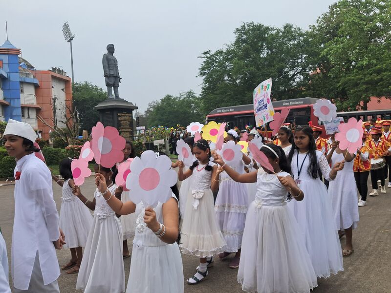 പ്രമാണം:43040 cd25 2.jpg