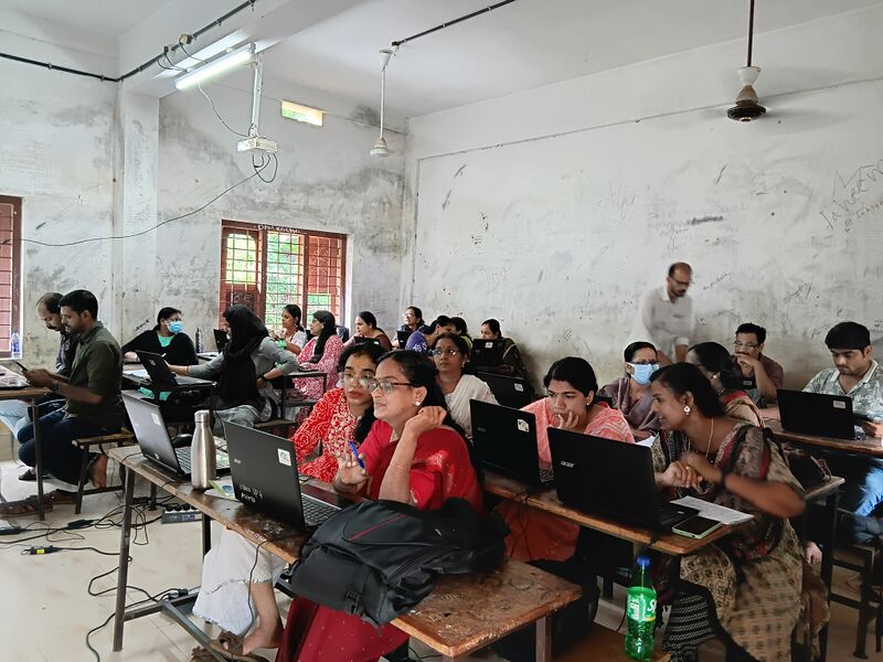 പ്രമാണം:Drcmlp tb std9 16.jpg