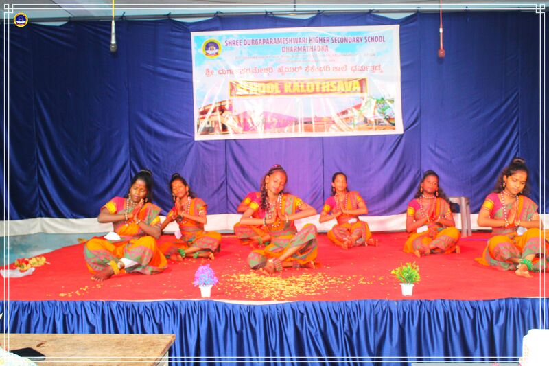 പ്രമാണം:11051SCHOOLKALOTHSAVA202411.jpg