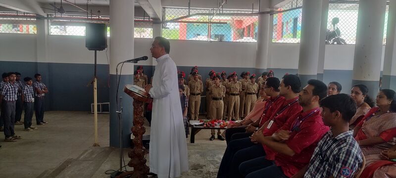 പ്രമാണം:15051 teacher day 5.jpg