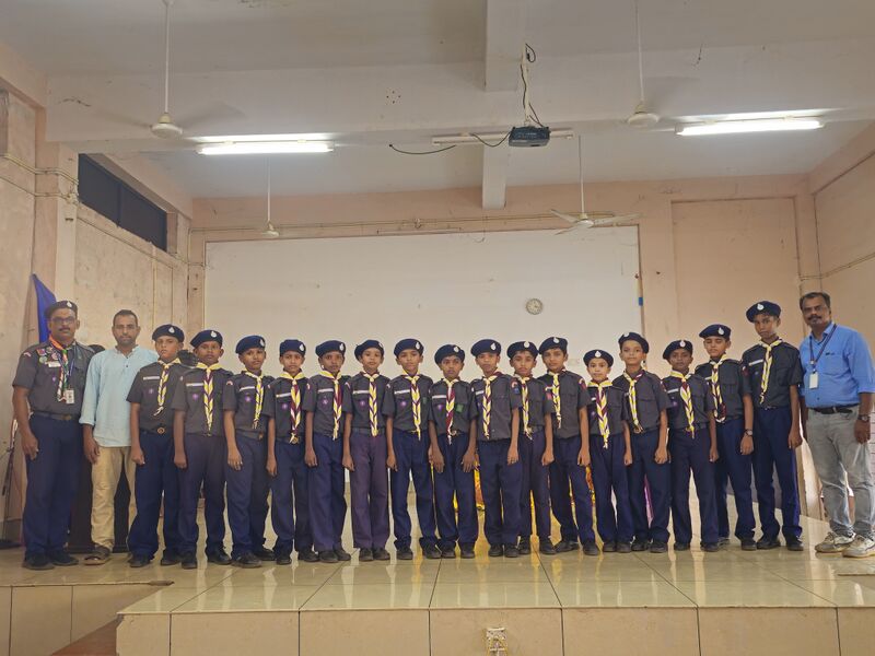 പ്രമാണം:19862 scout2.jpg