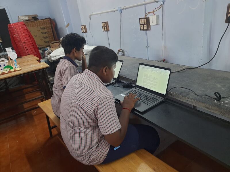 പ്രമാണം:21040 Computer Lab .jpeg