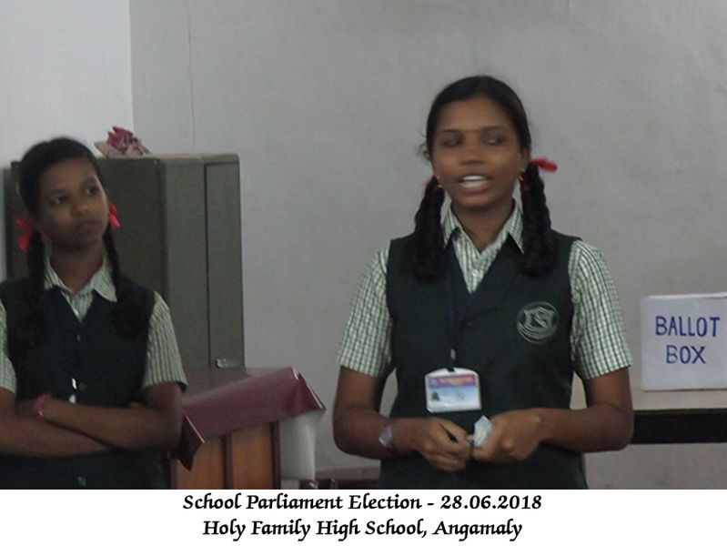 പ്രമാണം:25024schoolparliament (1).jpg