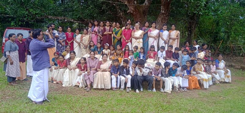 പ്രമാണം:29209 onam15.jpeg