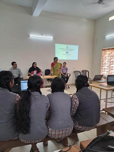 പ്രമാണം:33016 EXPERT CLASS.jpg