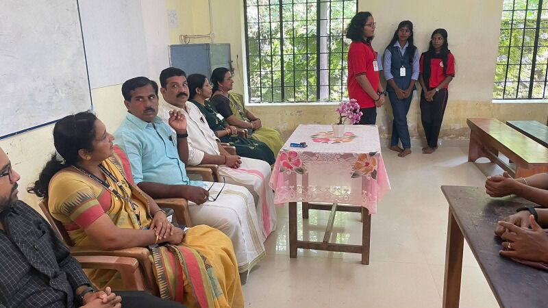 പ്രമാണം:44029 2537.jpg