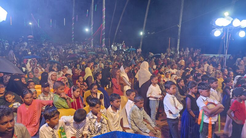 പ്രമാണം:44223 55th varshikam crowd 1.jpg