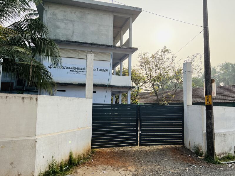 പ്രമാണം:48248 വിദ്യാലയം 1.jpeg