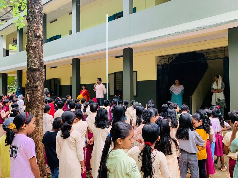 പ്രമാണം:BS21 KKD 47474 10.jpg