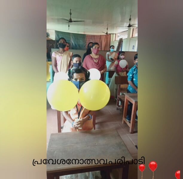 പ്രമാണം:24257-school reopen photo.jpg