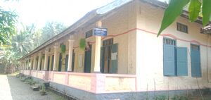 32367SCHOOLBUILDING.jpg