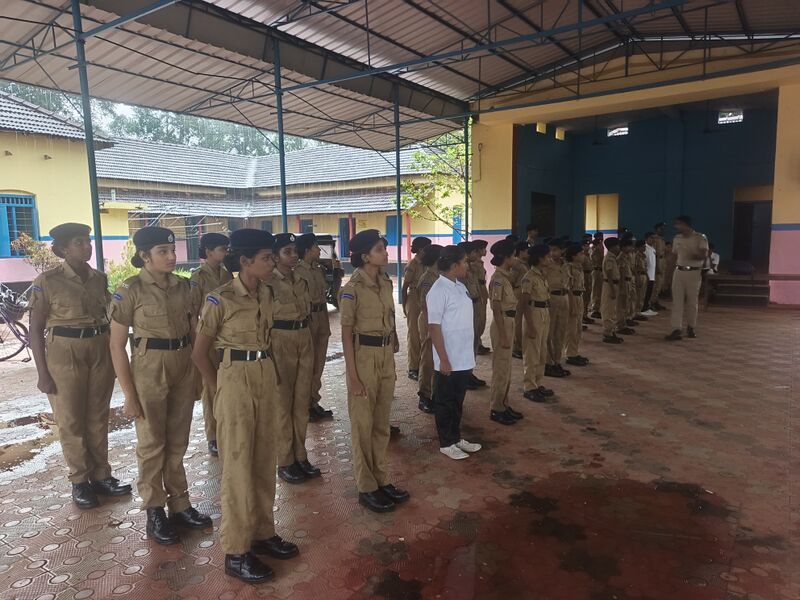 പ്രമാണം:36033 SPC122.jpg